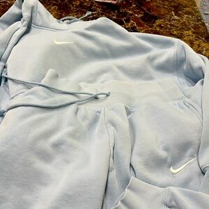 Nike Womans Light Blue Hoodie & Pants Oversized Hood Size S